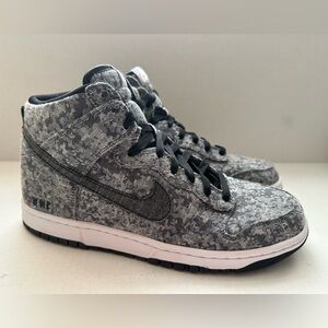 Nike SB Dunk Hi Premium id- size 9.5